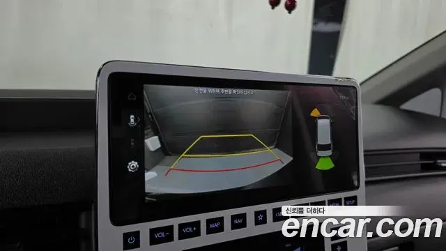 Hyundai Staria 2024 — Photo 15/20