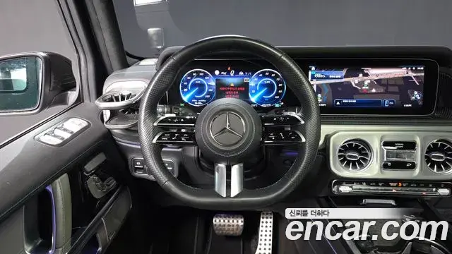 Mercedes-Benz G-Class 2024 — Photo 18/20