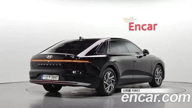 Hyundai Grandeur 2023 — Photo 2/20