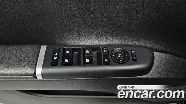 Hyundai Grandeur 2023 — Photo 17/20