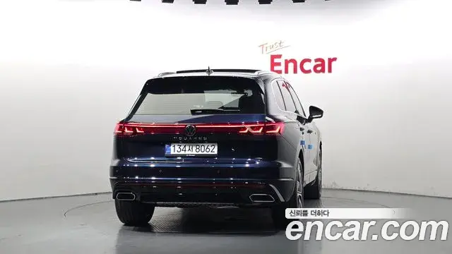 Volkswagen Touareg 2024 — Photo 26/40