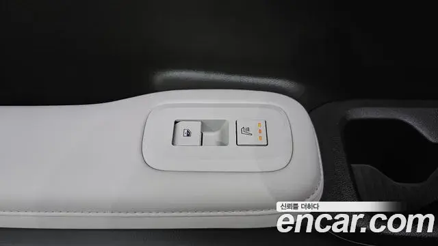 Hyundai Santa Fe 2024 — Şəkil 19/20