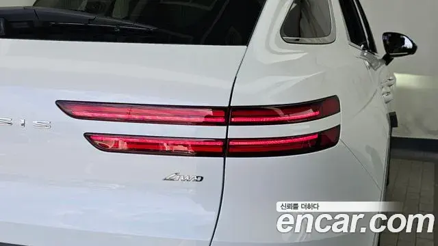 Genesis GV70 2023 — ფოტო 11/34