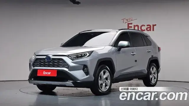 Toyota RAV4, 2021