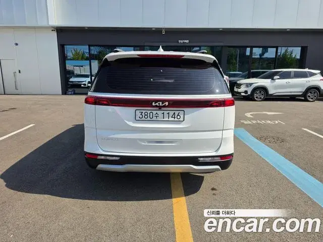 Kia Carnival 2023 — Şəkil 3/20