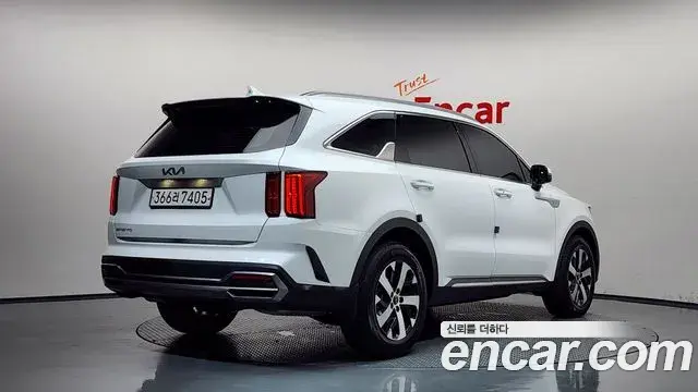 Kia Sorento 2023 — Photo 2/20