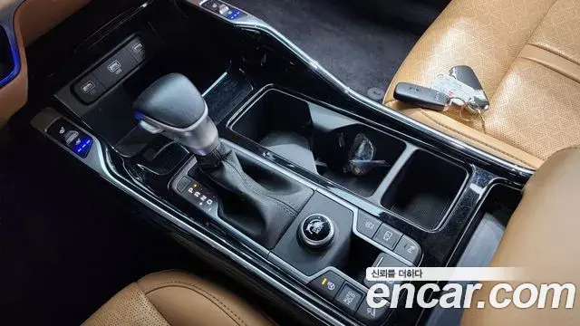 Kia Sorento 2023 — Photo 9/20