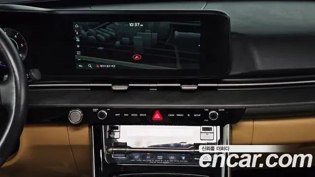 Kia Carnival 2021 — Фото 17/20