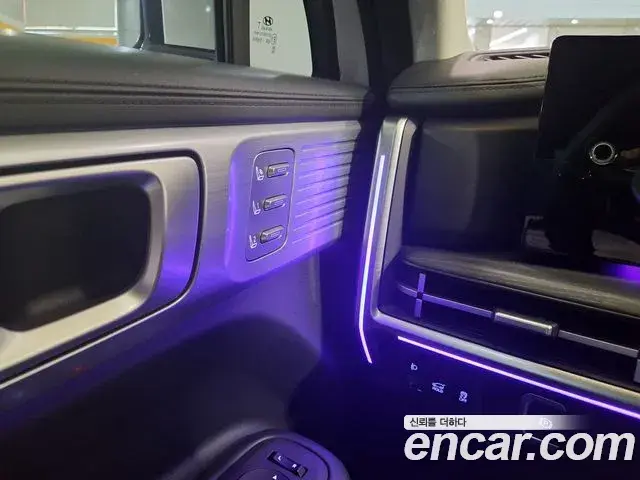 Hyundai Santa Fe 2023 — Фото 15/20