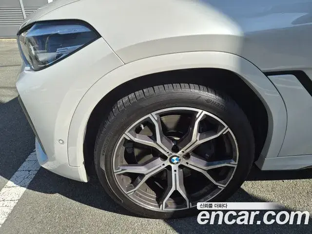 BMW X6 2020 — Фото 12/14