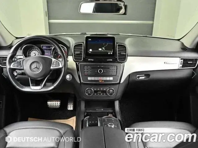 Mercedes-Benz GLE-Class 2018 — Şəkil 10/20