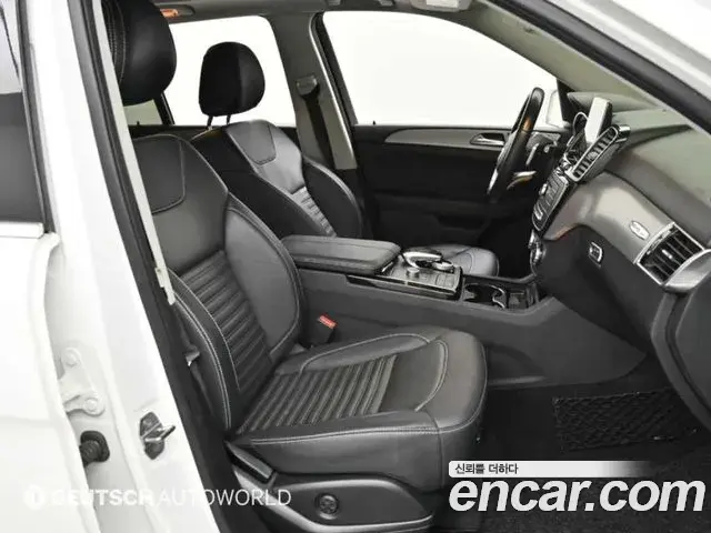 Mercedes-Benz GLE-Class 2018 — Şəkil 14/20