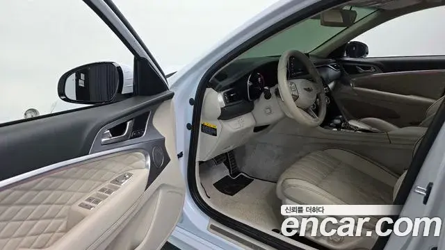 Genesis G70 2019 — Photo 13/20