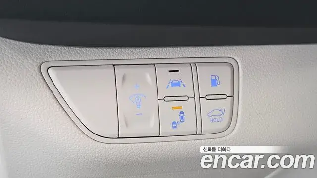 Genesis G70 2019 — Photo 16/20
