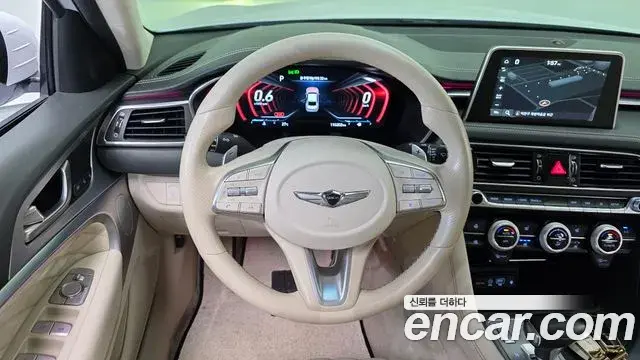 Genesis G70 2019 — Photo 18/20