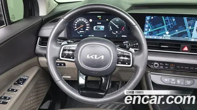 Kia Carnival 2024 — Photo 14/20