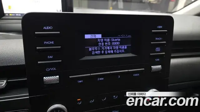 Hyundai Staria 2021 — Фото 17/20