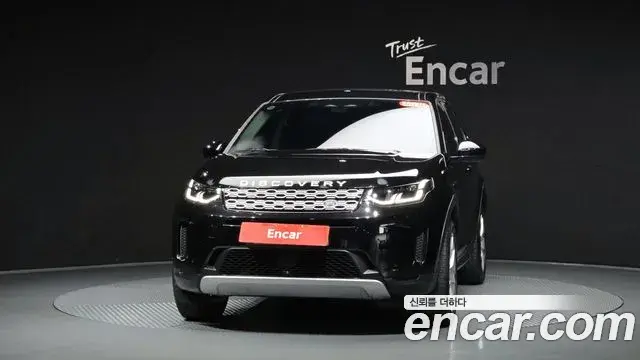 Land Rover Discovery Sport 2021 — Фото 3/20