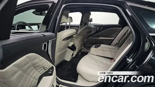 Kia K8 2021 — ფოტო 15/38