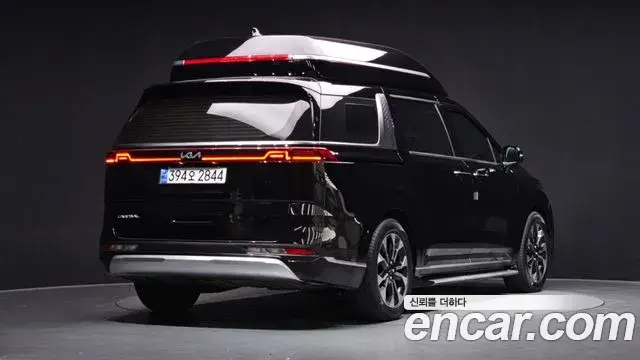 Kia Carnival 2022 — Photo 2/20