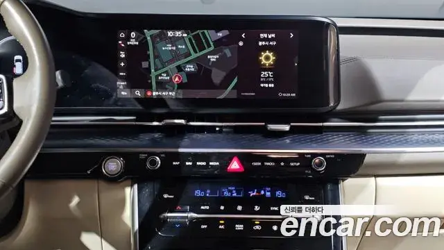 Kia Carnival 2022 — Photo 14/20