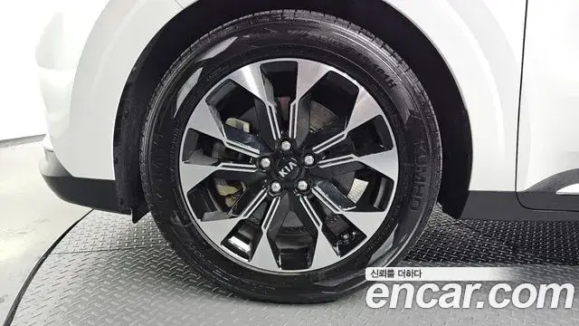 Kia Carnival 2020 — Photo 5/20