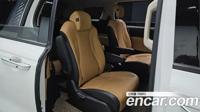 Kia Carnival 2020 — Photo 11/20
