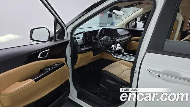 Kia Carnival 2021 — Photo 10/20