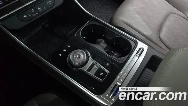 Kia Carnival 2024 — Photo 9/20