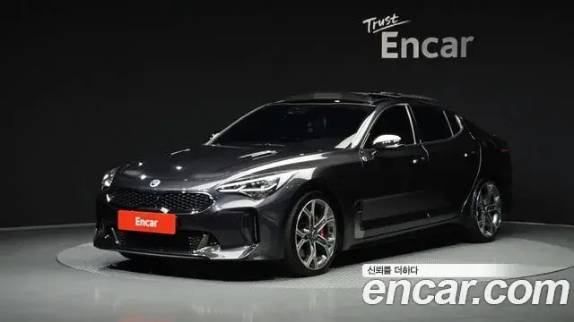 Kia Stinger 2018 — Photo 1/20