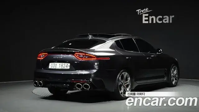 Kia Stinger 2018 — Photo 2/20