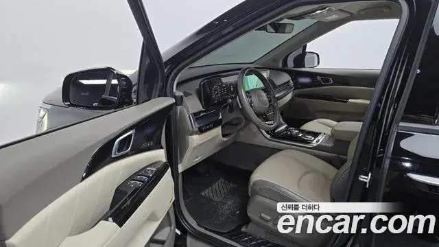 Kia Carnival 2022 — Photo 10/20