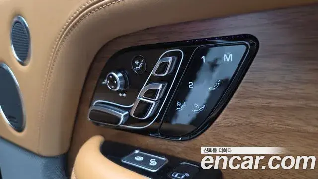 Land Rover Range Rover 2019 — Photo 21/46