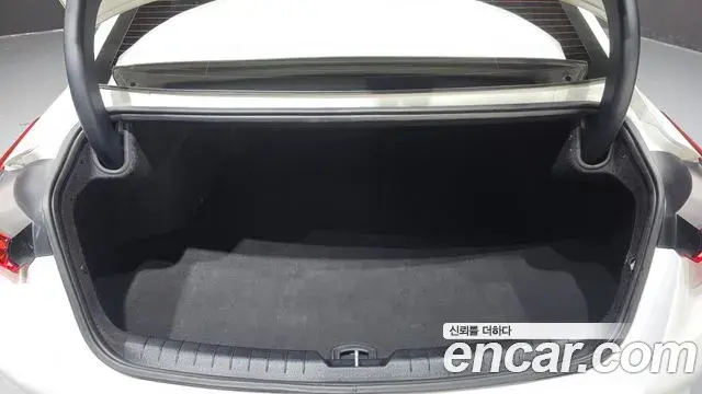 Kia K8 2022 — Şəkil 20/20