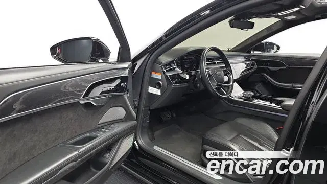 Audi A8 2021 — Şəkil 10/20