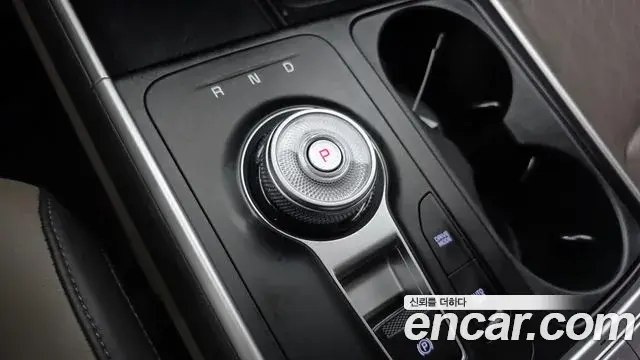 Kia Carnival 2024 — Şəkil 9/20