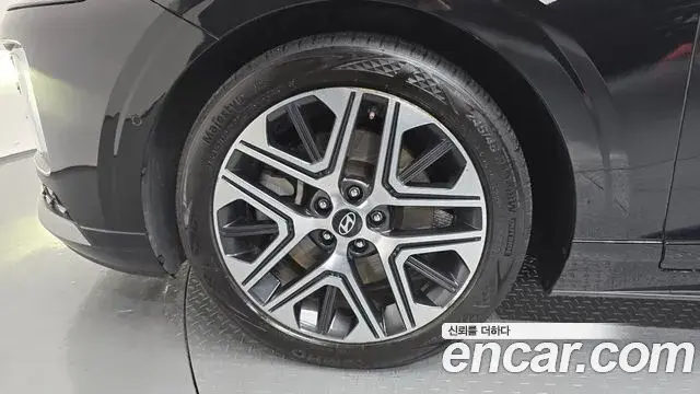Hyundai Grandeur 2023 — Photo 4/20