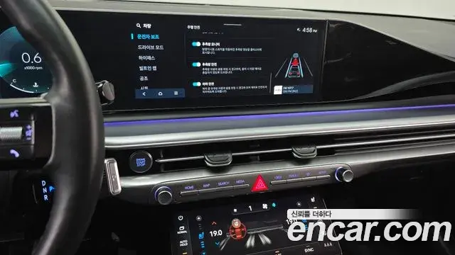 Hyundai Grandeur 2023 — Photo 14/20