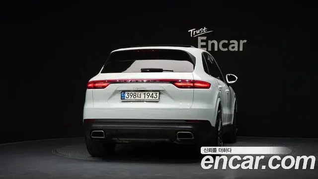 Porsche Cayenne 2020 — Photo 4/20