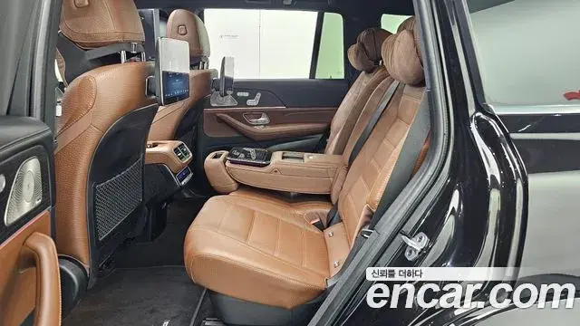 Mercedes-Benz GLS-Class 2023 — Фото 11/20