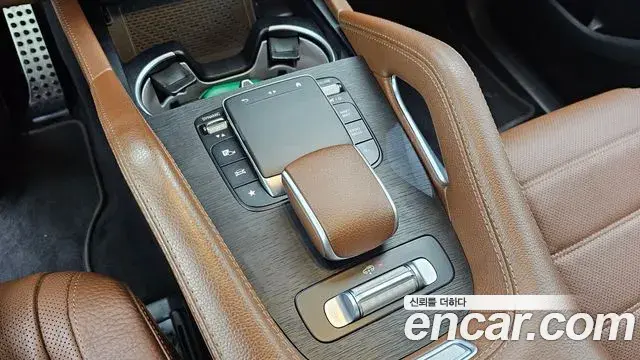 Mercedes-Benz GLS-Class 2023 — Фото 18/20