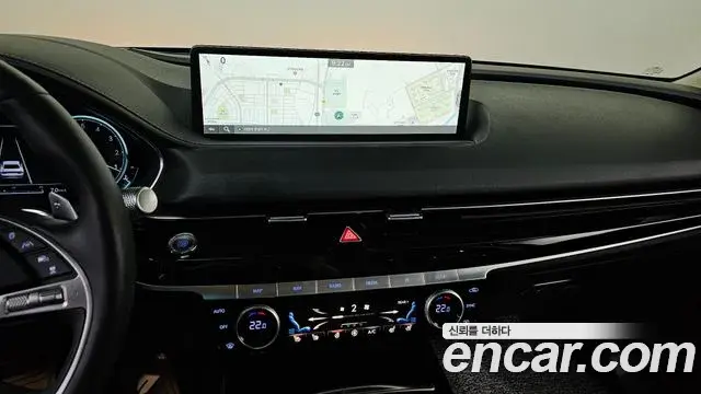 Genesis Electrified G80 2022 — Photo 13/20