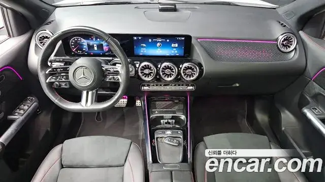 Mercedes-Benz GLA-Class 2024 — Фото 7/20