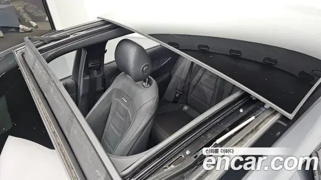 Mercedes-Benz E-Class 2022 — Фото 19/20