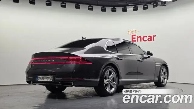 Genesis G90 2022 — Photo 2/20