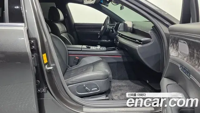 Genesis G90 2022 — Photo 11/20