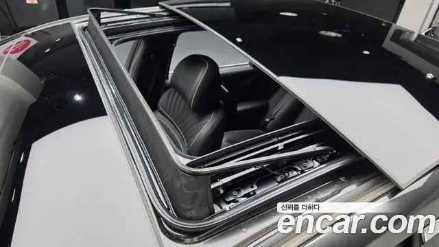 Genesis G90 2022 — Photo 19/20
