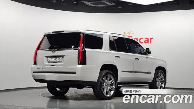 Cadillac Escalade 2019 — Photo 2/20