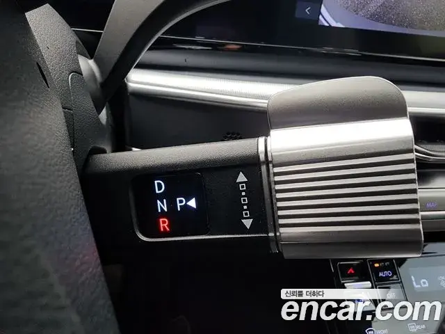 Hyundai Grandeur 2025 — Photo 8/20