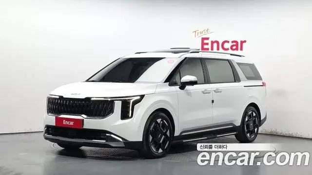 Kia Carnival 2025 — Фото 1/20